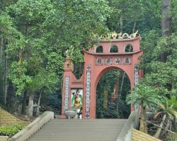TP. HCM - HÀ NỘI - ĐỀN HÙNG - MAI CHÂU - MỘC CHÂU - SƠN LA - ĐIỆN BIÊN - TP. HCM - 4N3Đ